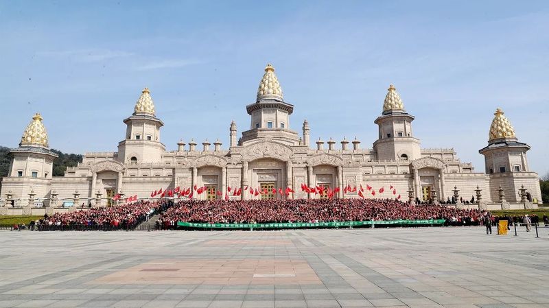 孝善致远｜千赢国际·[中国]首页
第十二届孝文化感恩旅游节圆 满结束